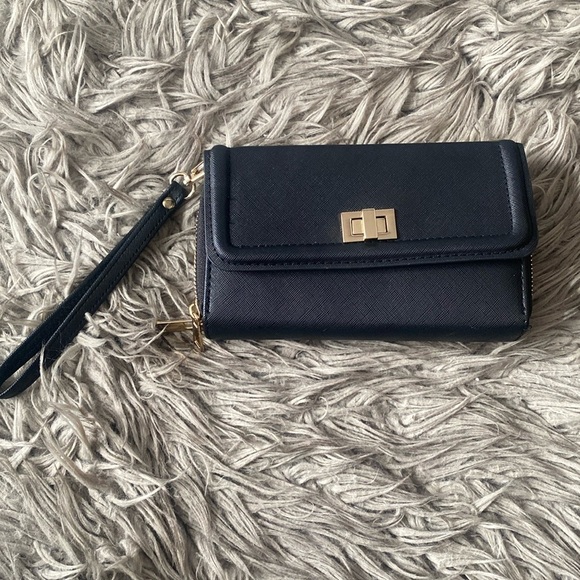 Handbags - Black Twist Lock Wallet